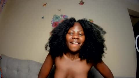 mia_bellie2 online show from 9, 7, 2026