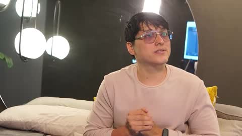 Belmont and Mia online show from 24, 3, 2026