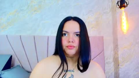Mia  online show from 22, 5, 2026