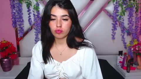 Snapshot of mia_charlothe chatting on 11, 1, 2025 mia_charlothe online show from 11, 1, 2025