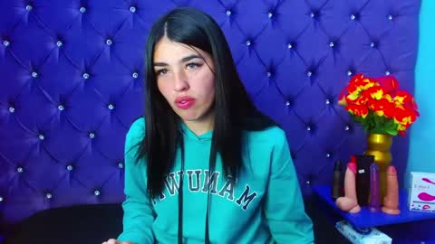 Snapshot of mia_charlothe chatting on 22, 1, 2025 mia_charlothe online show from 22, 1, 2025