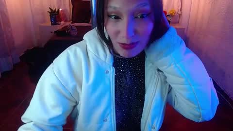 Snapshot of mia_collens_ chatting on 4, 1, 2025 MIA online show from 4, 1, 2025