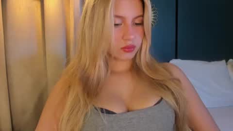 Snapshot of mia_curry chatting on 29, 6, 2026 M I A online show from 29, 6, 2026