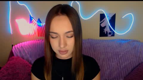 Snapshot of mia_cutie77 chatting on 19, 9, 2025 mia_cutie77 online show from 19, 9, 2025