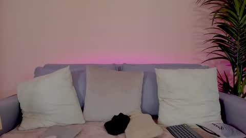 Sarah Luna online show from 13, 5, 2026