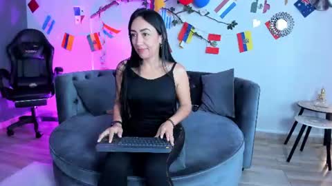 Snapshot of mia_davis__ chatting on 30, 6, 2026 mia_davis__ online show from 30, 6, 2026