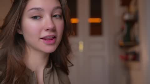 Snapshot of mia_dynasty chatting on 5, 10, 2025 Mia online show from 5, 10, 2025