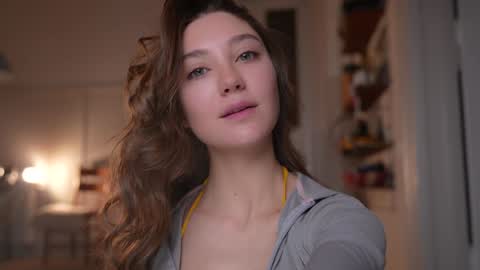 Snapshot of mia_dynasty chatting on 22, 10, 2025 Mia online show from 22, 10, 2025