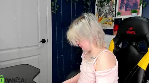 Mia online show from 11, 6, 2026