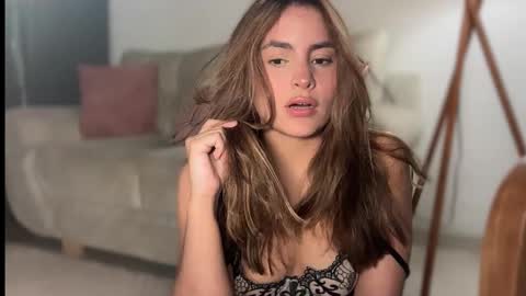 mia_ferrer777 online show from 18, 3, 2026