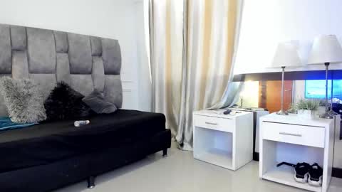 MIA  online show from 10, 9, 2025