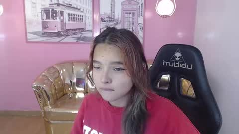 Snapshot of mia_foster_t chatting on 5, 10, 2025 Mia online show from 5, 10, 2025