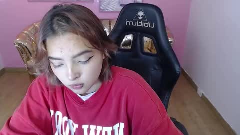 Snapshot of mia_foster_t chatting on 17, 10, 2025 Mia online show from 17, 10, 2025