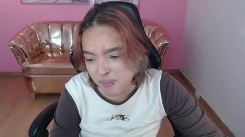 Snapshot of mia_foster_t chatting on 22, 10, 2025 Mia online show from 22, 10, 2025