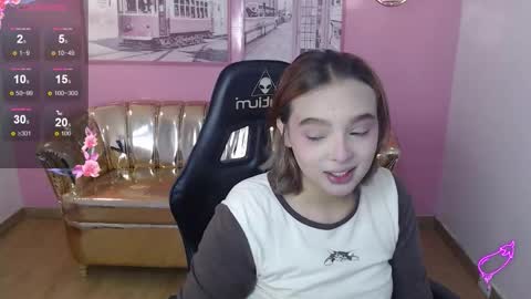 Snapshot of mia_foster_t chatting on 7, 11, 2025 Mia online show from 7, 11, 2025