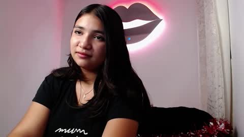 Snapshot of mia_fox666 chatting on 22, 12, 2025 mia online show from 22, 12, 2025