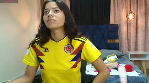  MIA HOLLY  online show from 19, 10, 2025