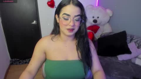 Snapshot of mia_j51 chatting on 16, 2, 2026 Mia J Abbey online show from 16, 2, 2026