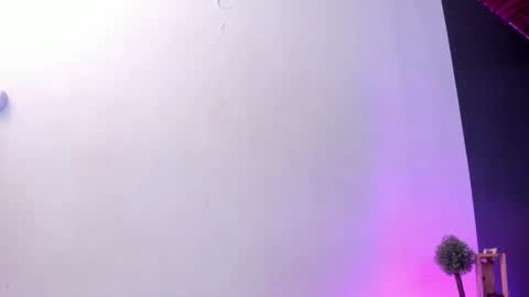 Val  online show from 4, 12, 2024