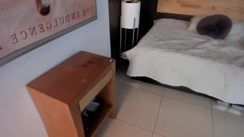 Val  online show from 11, 9, 2025