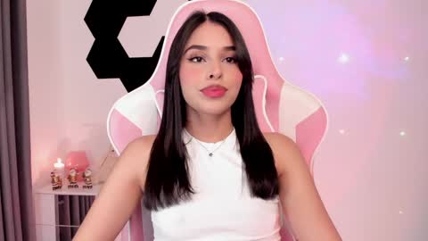 Snapshot of mia_johnsonll chatting on 8, 12, 2024 Lau online show from 8, 12, 2024