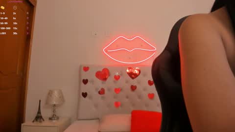 Snapshot of mia_jonnees chatting on 15, 2, 2025 online show from 15, 2, 2025
