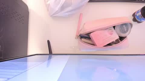 Snapshot of mia_jonnees chatting on 25, 9, 2025 online show from 25, 9, 2025