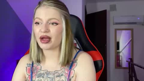 Mia online show from 21, 9, 2025