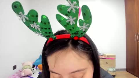 mia kaneee online show from 7, 12, 2024