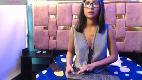 Snapshot of mia_konor06 chatting on 11, 5, 2026 Mia. online show from 11, 5, 2026