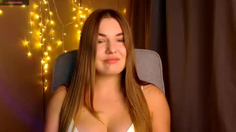 mia_lemm online show from 17, 9, 2025