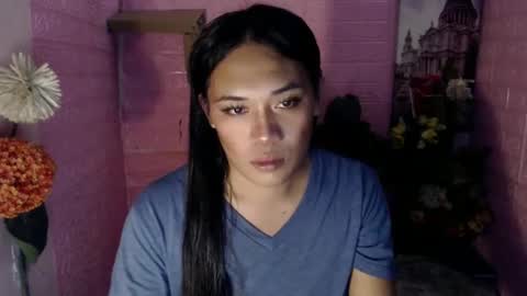 Mia online show from 10, 3, 2025