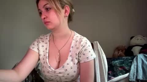 Snapshot of mia_livy chatting on 3, 7, 2026 Miaaa online show from 3, 7, 2026