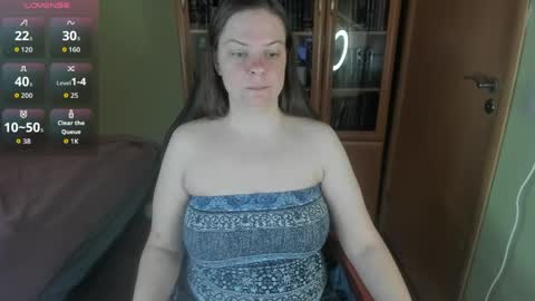 Snapshot of mia_lores chatting on 6, 5, 2026 mia_lores online show from 6, 5, 2026