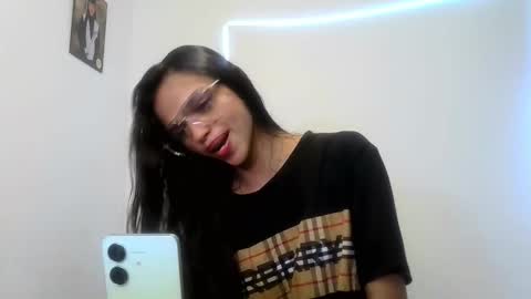 Snapshot of mia_lucy_21 chatting on 16, 10, 2025 mia lucy 21 online show from 16, 10, 2025