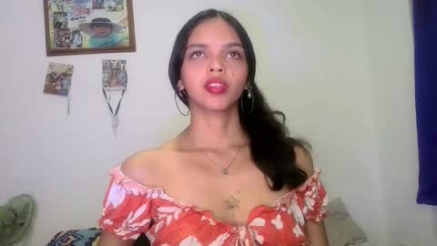 mia lucy 21 online show from 5, 12, 2025