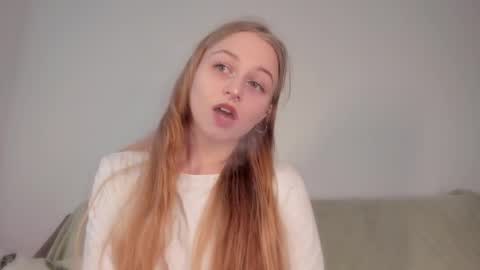 Snapshot of mia_meows chatting on 19, 3, 2026 Mia here Appreciate your support online show from 19, 3, 2026