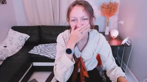 mia_meowxkiss online show from 23, 9, 2025