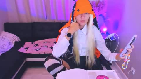 mia_meowxkiss online show from 1, 10, 2025