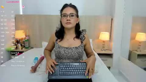 Snapshot of mia_mercier chatting on 22, 6, 2026 Mia Mercier online show from 22, 6, 2026