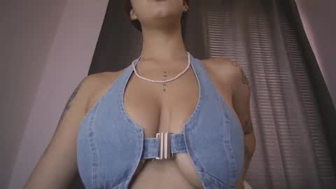 Snapshot of mia_millers2311 chatting on 23, 10, 2025 mia independent model online show from 23, 10, 2025