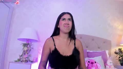 mia montess online show from 3, 3, 2026