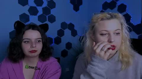 mia_mooon_ online show from 21, 4, 2026