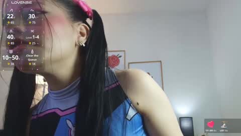 Snapshot of mia_moralez chatting on 23, 9, 2025 MIA online show from 23, 9, 2025