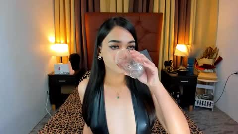 Snapshot of mia_mow chatting on 8, 2, 2025 They called me MIA online show from 8, 2, 2025