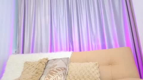 Snapshot of mia_naive chatting on 31, 3, 2026 Mia online show from 31, 3, 2026