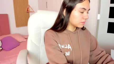 Mia Nevaeh - follow me online show from 21, 2, 2025