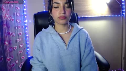 Snapshot of mia_petitebaby chatting on 3, 2, 2025  Ma  online show from 3, 2, 2025