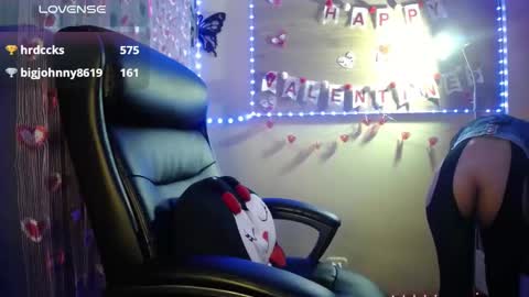 Snapshot of mia_petitebaby chatting on 27, 2, 2025  Ma  online show from 27, 2, 2025