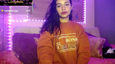 Snapshot of mia_petitebaby chatting on 9, 3, 2025  Ma  online show from 9, 3, 2025